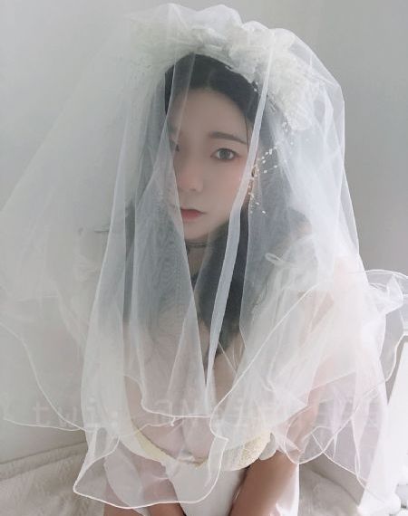 韩国《下女》未删减版