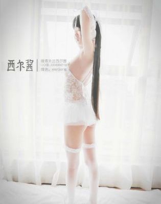 年轻妈妈四