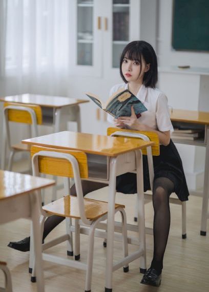 被催眠的校花高筱柔