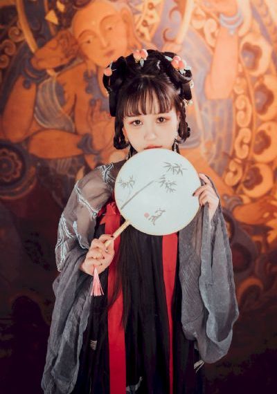 25岁女子高中生