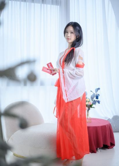 李采潭的g点在线观看