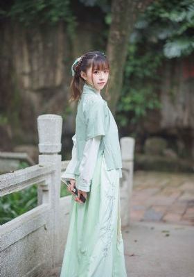 美丽的姑娘在线播放完整版