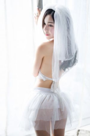 女人扒开尿口让男人桶