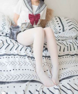 与君初相识恰似故人归