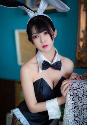 荒淫史h版未删减